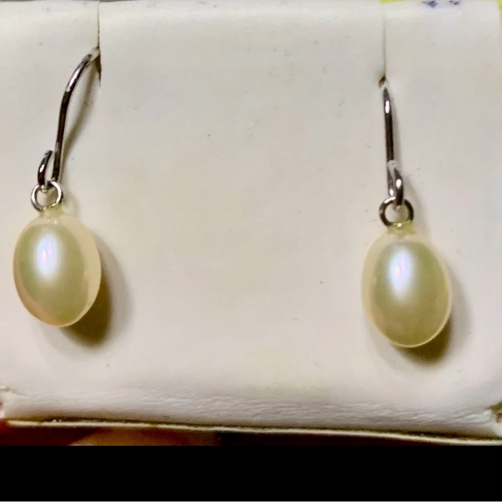 Costume Jewelry Pearl Dangle Pierced Earrings